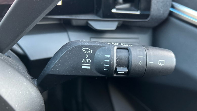 Renault Megane E-Tech EV60 160kW Iconic 60kWh Optimum Charge 5dr Auto Electric Hatchback